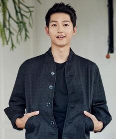 宋仲基 生活照,揭秘明星日常，魅力依旧