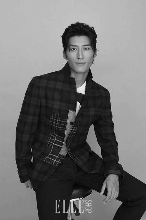 窦骁最新照片,阳光帅气魅力不减